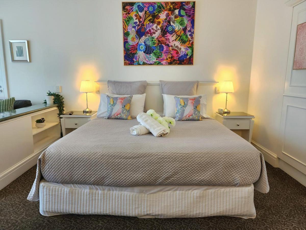 Deluxe Private Apartment And Studio - Ocean Views Gold Coast Kültér fotó