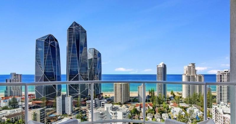 Deluxe Private Apartment And Studio - Ocean Views Gold Coast Kültér fotó